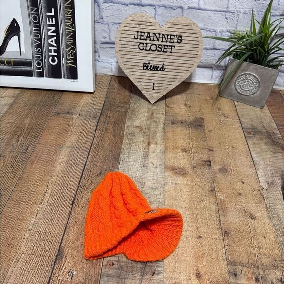 Women's New Era Orange Denver Broncos Arctic Blast Cable Cadet Beanie rare - Picture 7 of 11